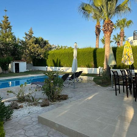 Villa Chrysanthemum Нео Хорио Екстериор снимка