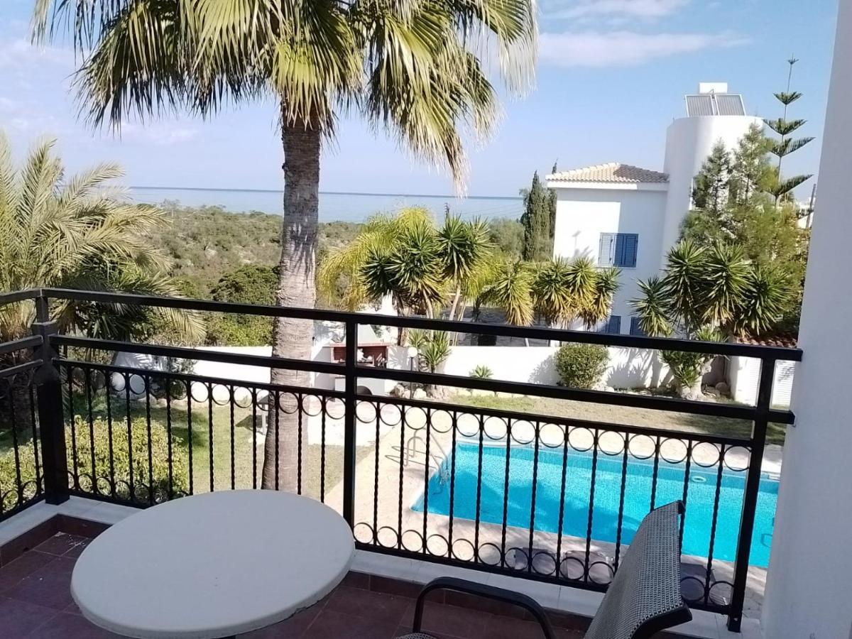 Villa Chrysanthemum Нео Хорио Екстериор снимка