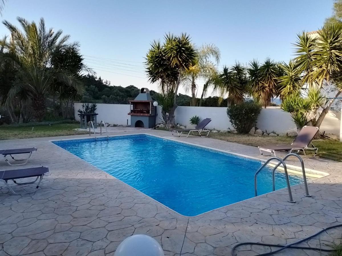 Villa Chrysanthemum Нео Хорио Екстериор снимка